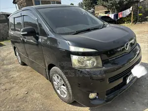 Toyota Noah 2010 Black