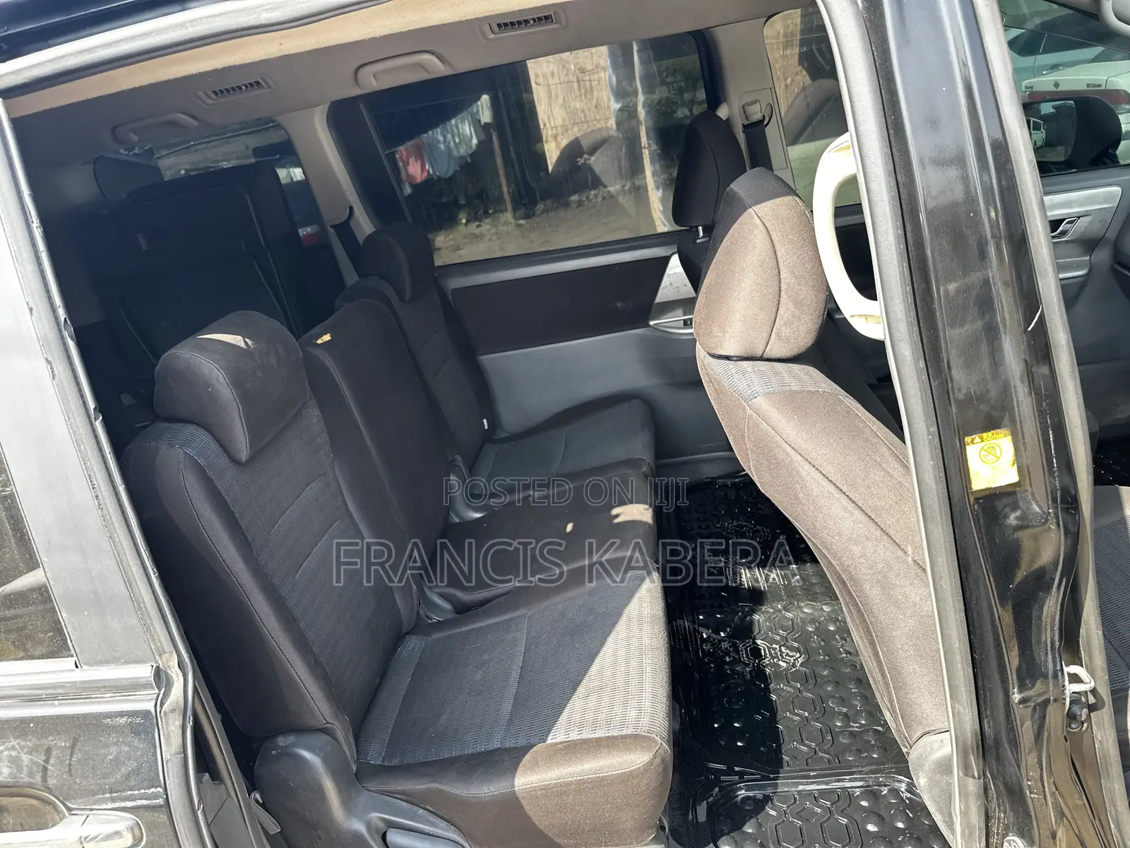 Toyota Noah 2010 Black
