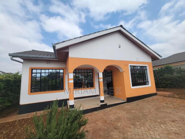 3bdrm Bungalow in Kenyatta Road for rent