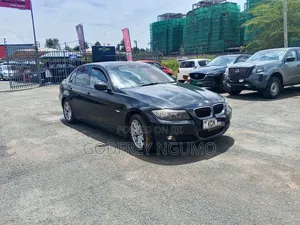 BMW 320i 2010 Black