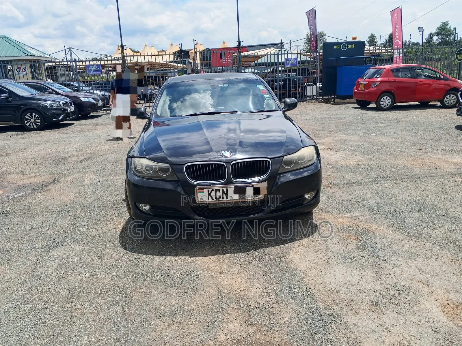 BMW 320i 2010 Black