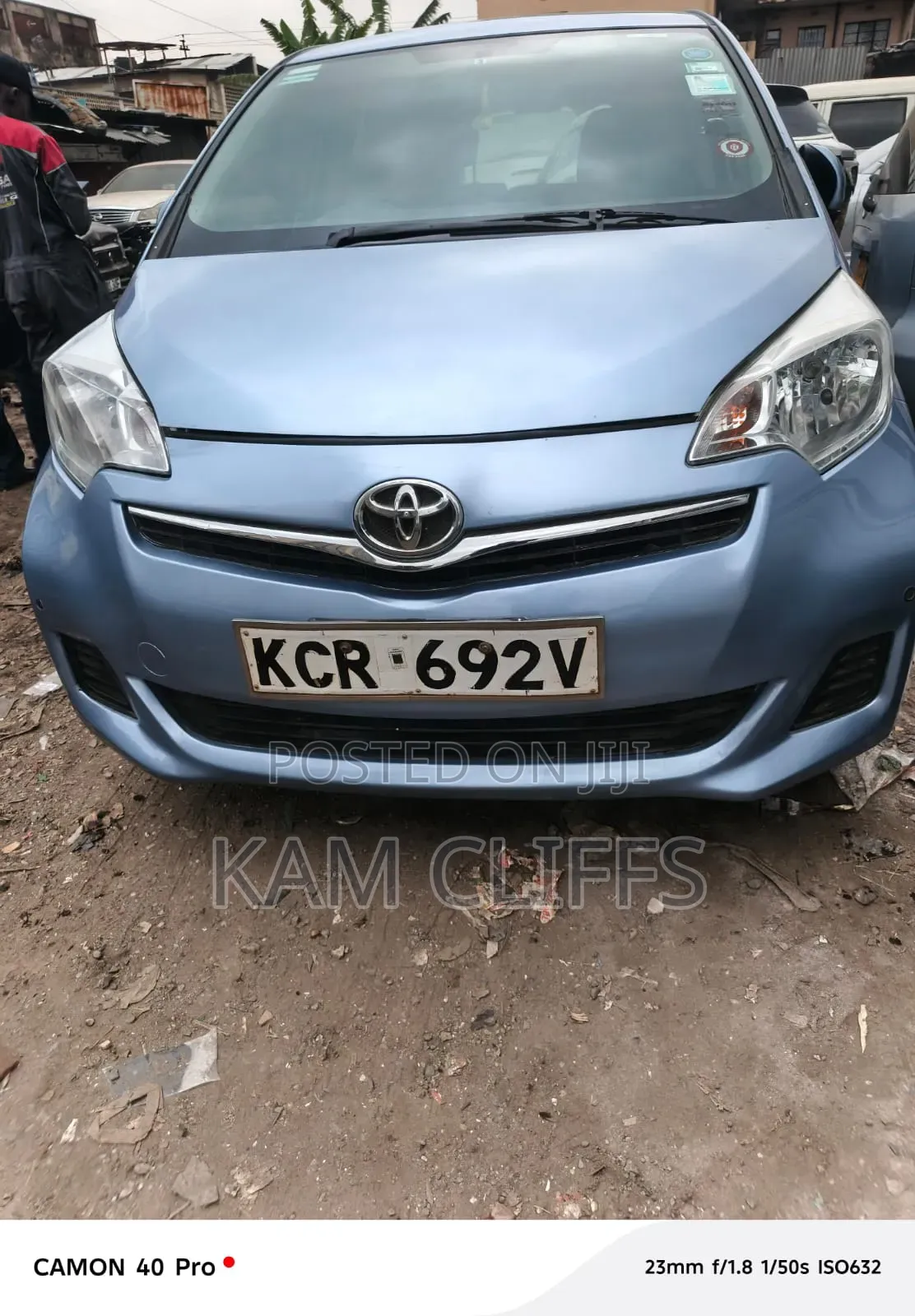 Toyota Ractis 2011 Blue