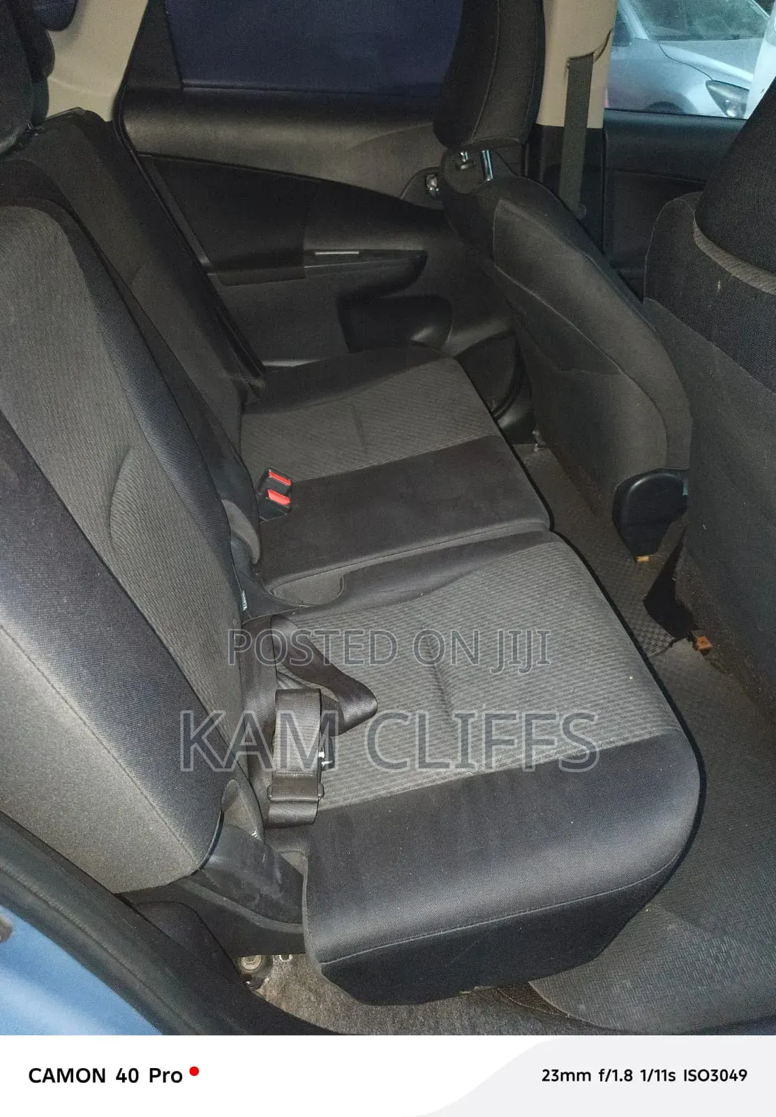 Toyota Ractis 2011 Blue