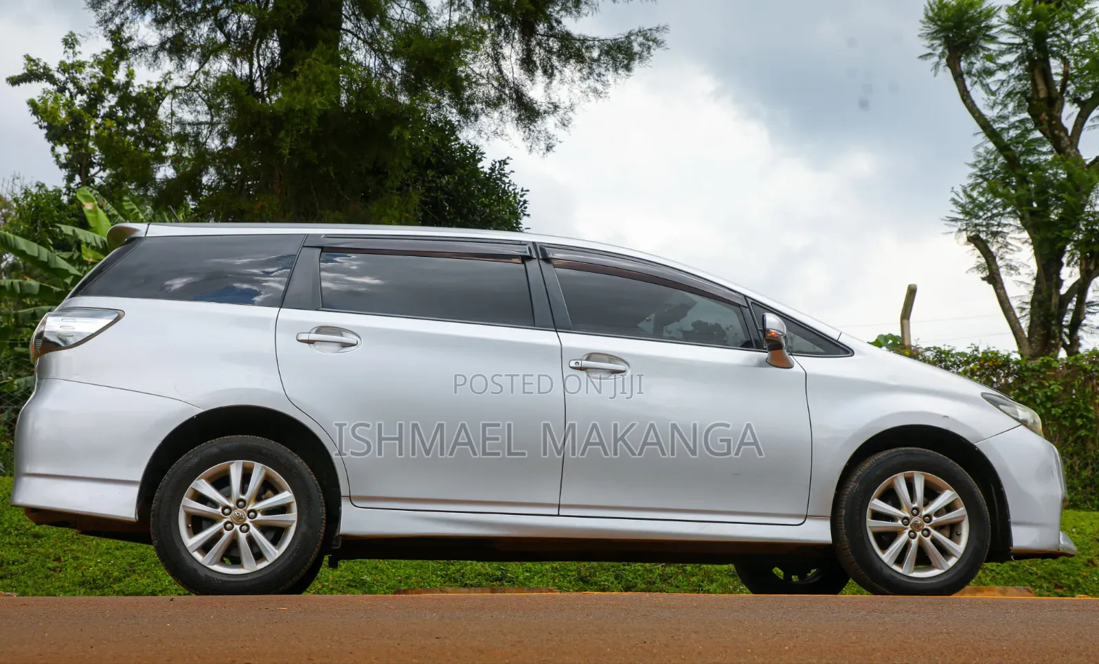 Toyota Wish 2014 Silver
