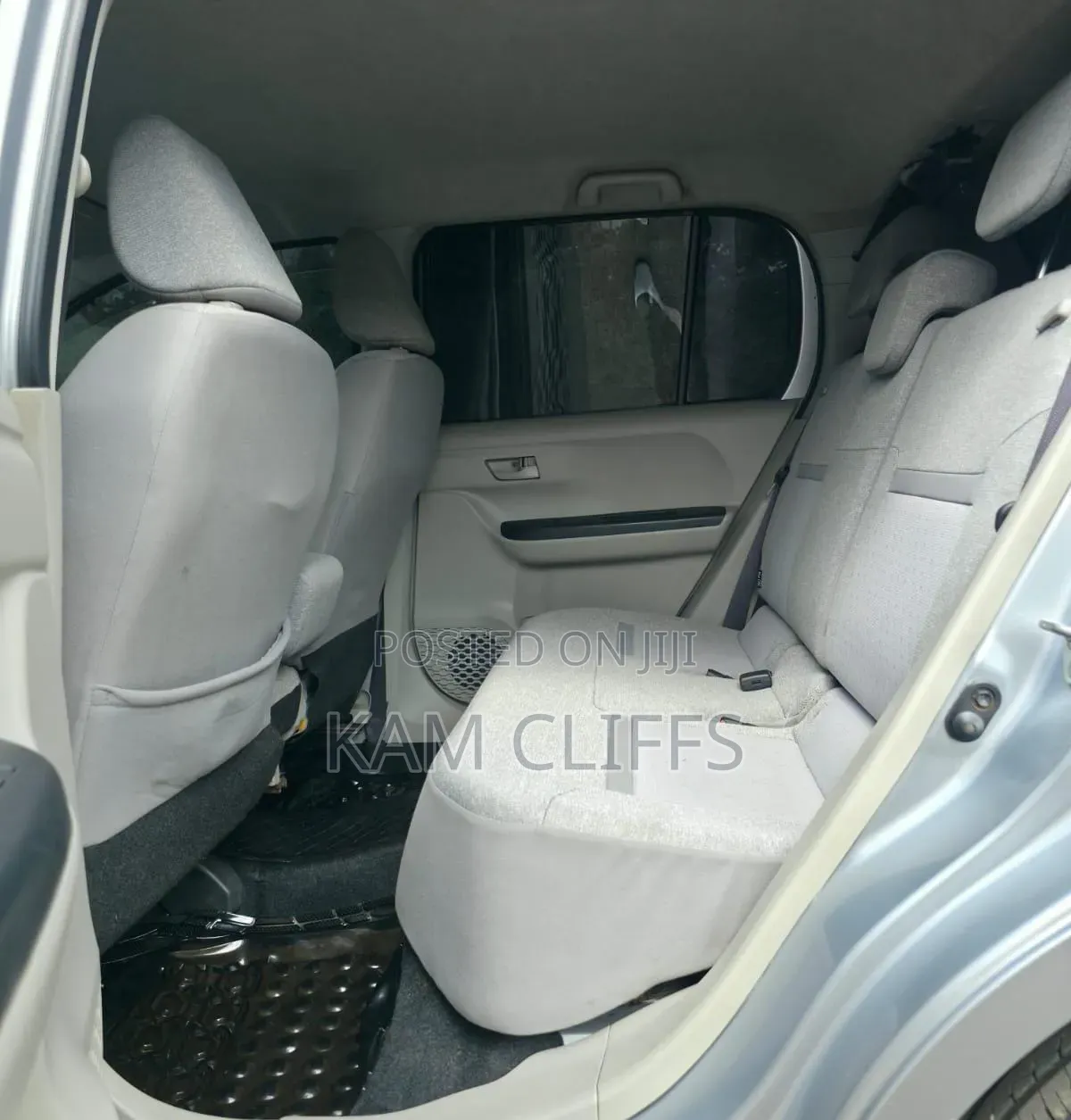 Toyota Passo 2016 Silver
