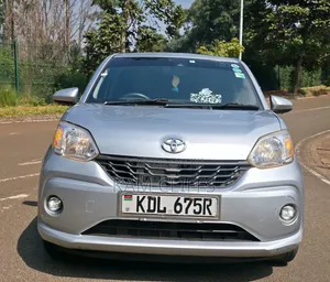 Toyota Passo 2016 Silver