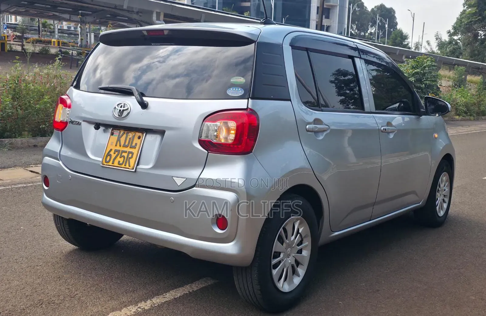 Toyota Passo 2016 Silver