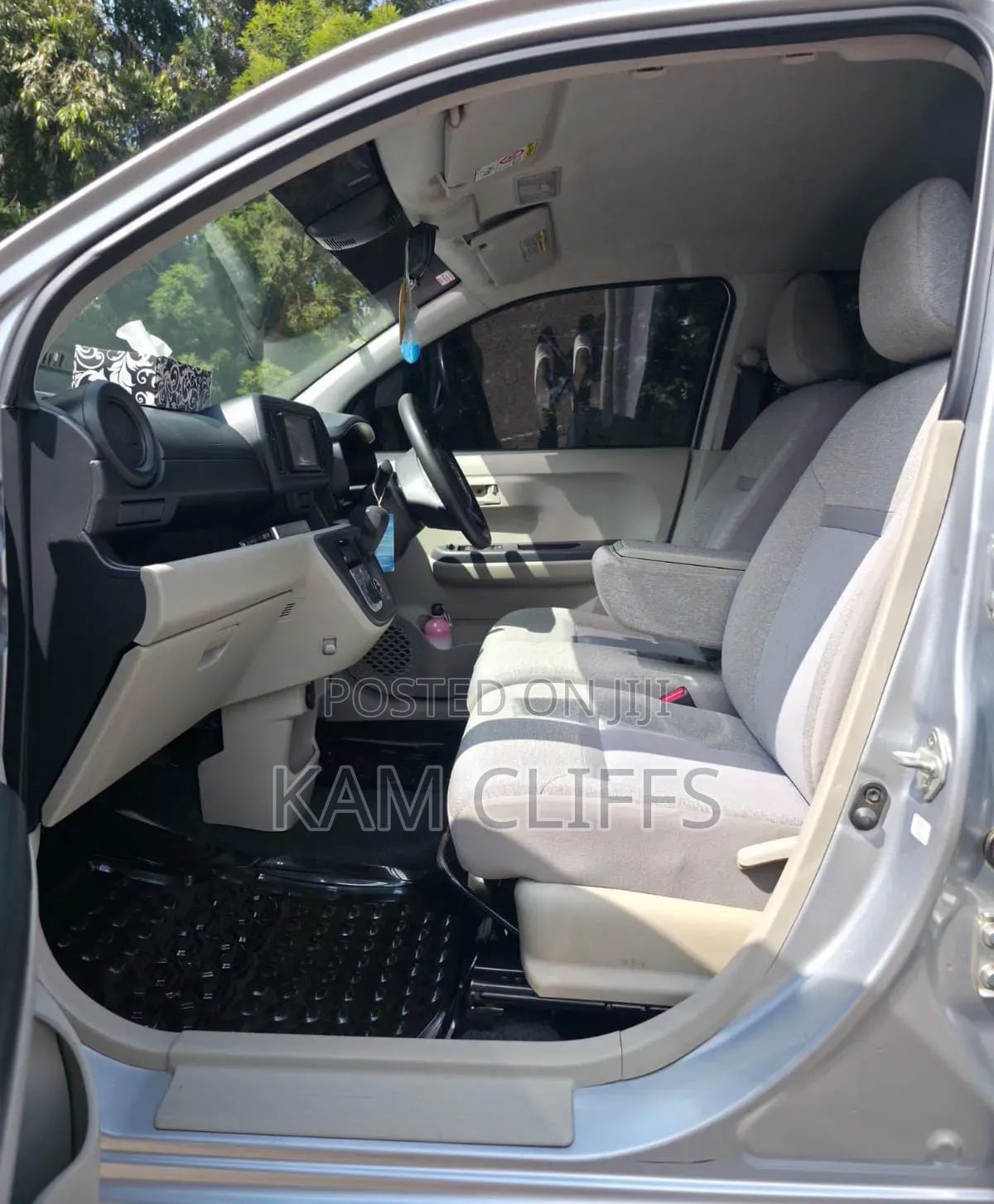 Toyota Passo 2016 Silver