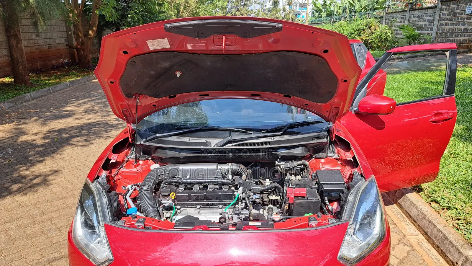 Suzuki Swift 2019 Red
