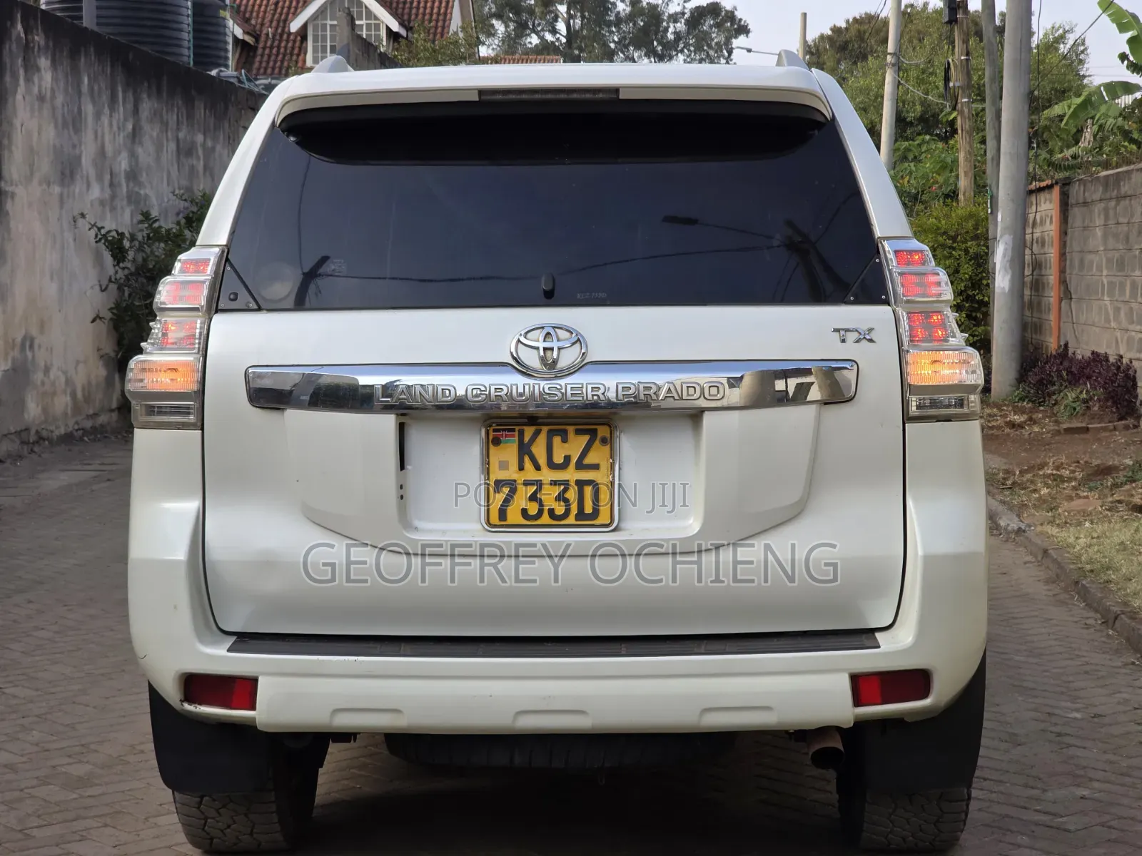 Toyota Land Cruiser 2013 White