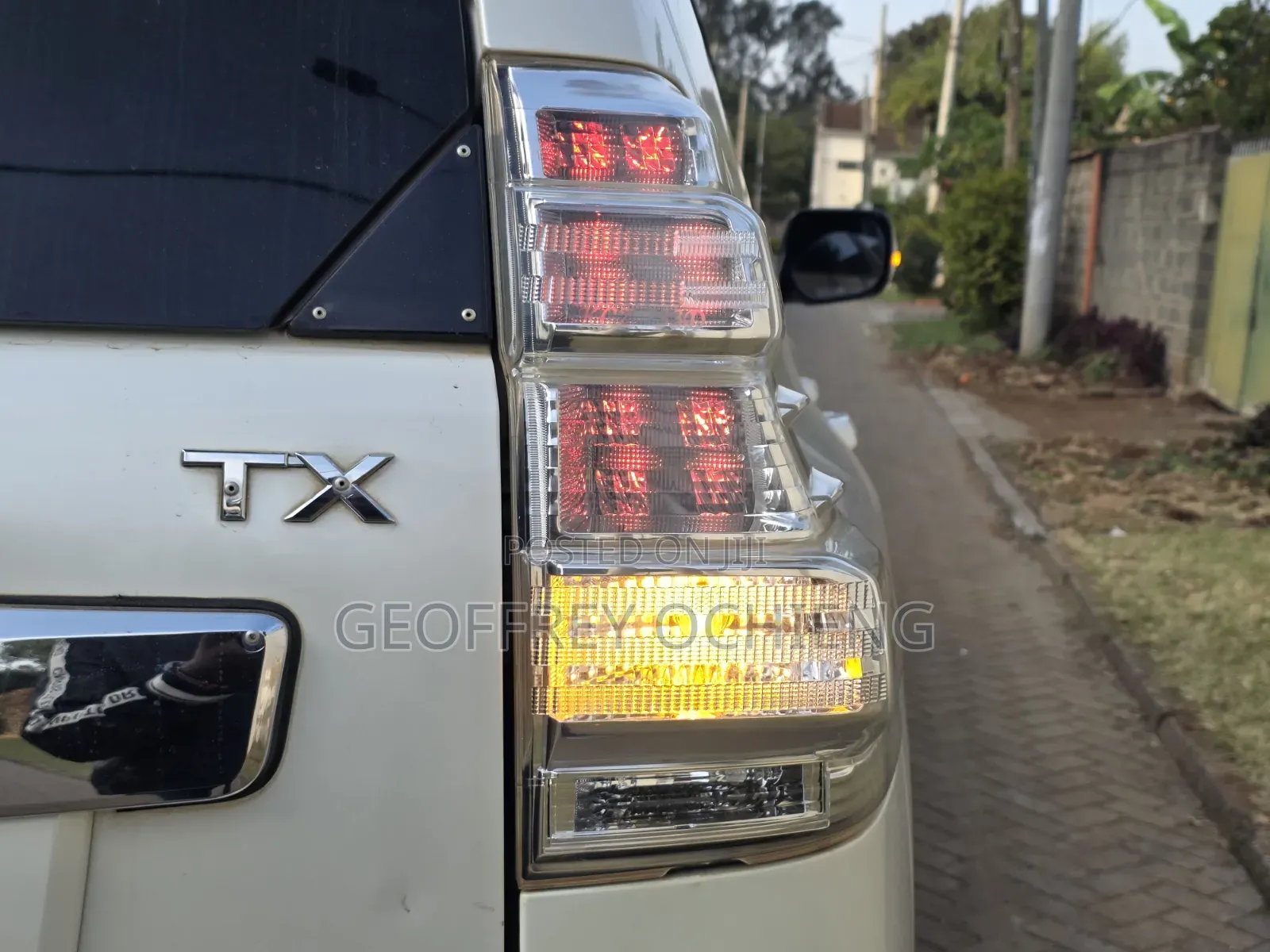 Toyota Land Cruiser 2013 White
