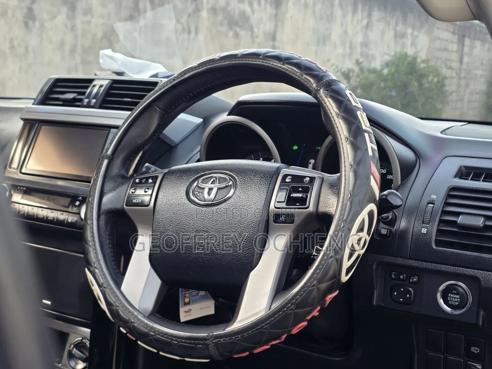 Toyota Land Cruiser 2013 White