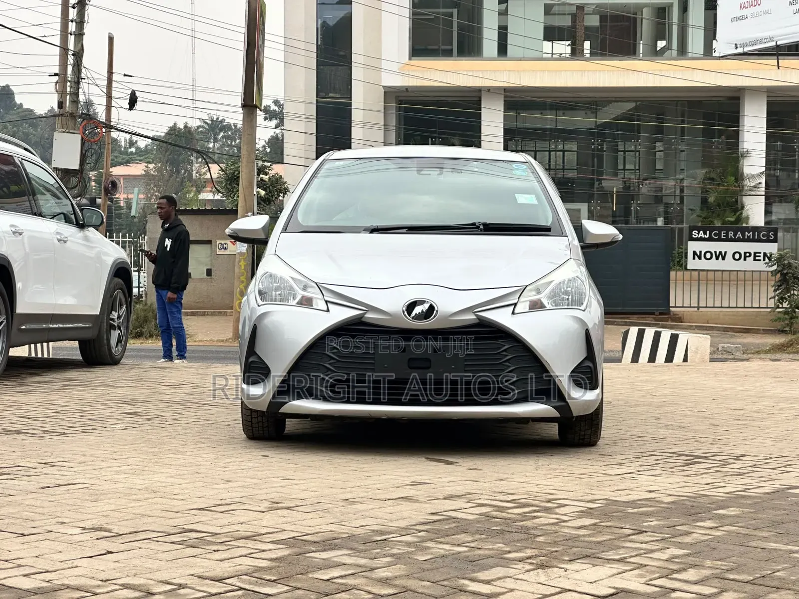 Toyota Vitz 2019 Silver