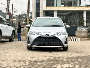 Toyota Vitz 2019 Silver