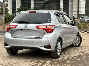 Toyota Vitz 2019 Silver