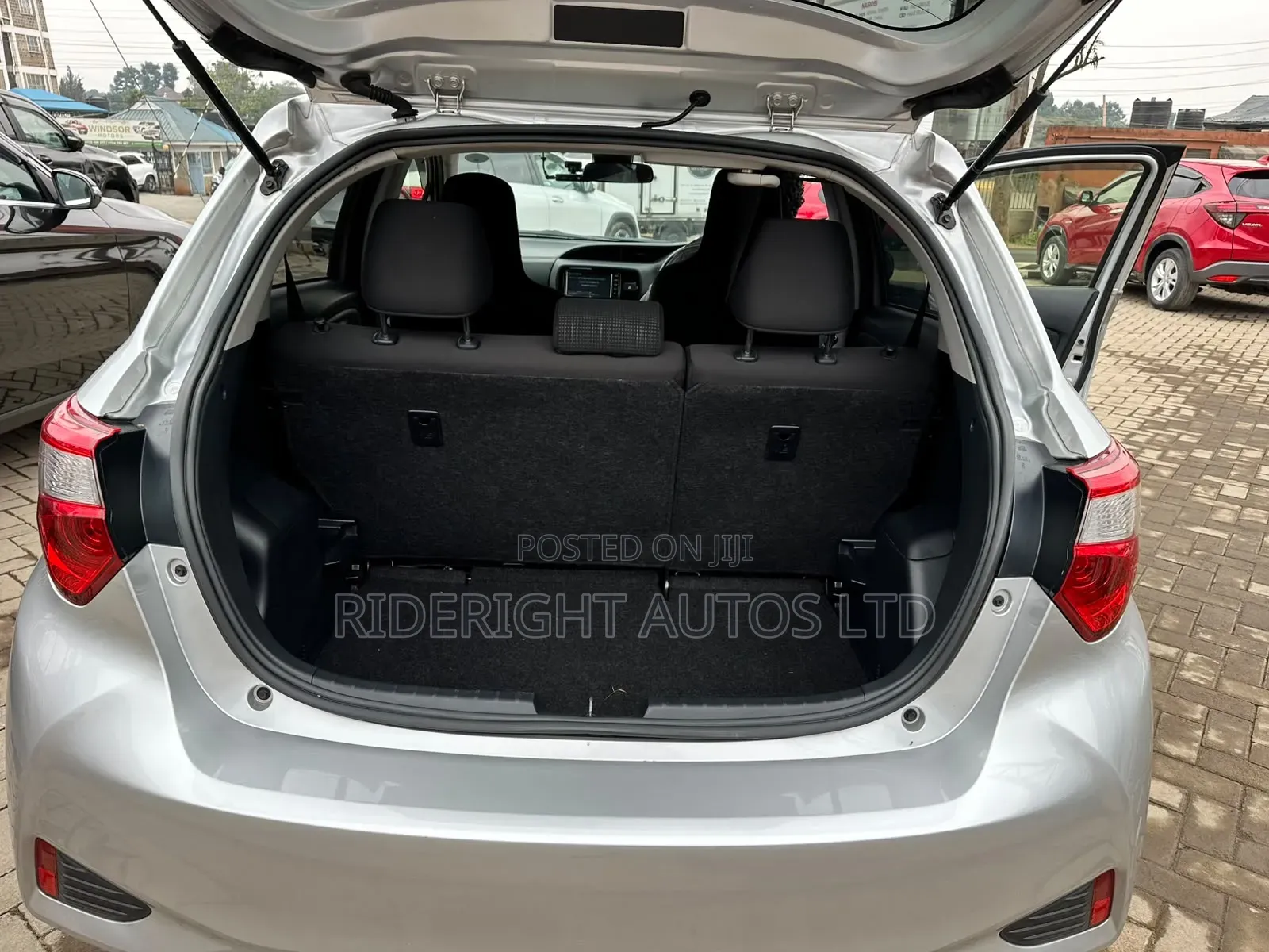Toyota Vitz 2019 Silver