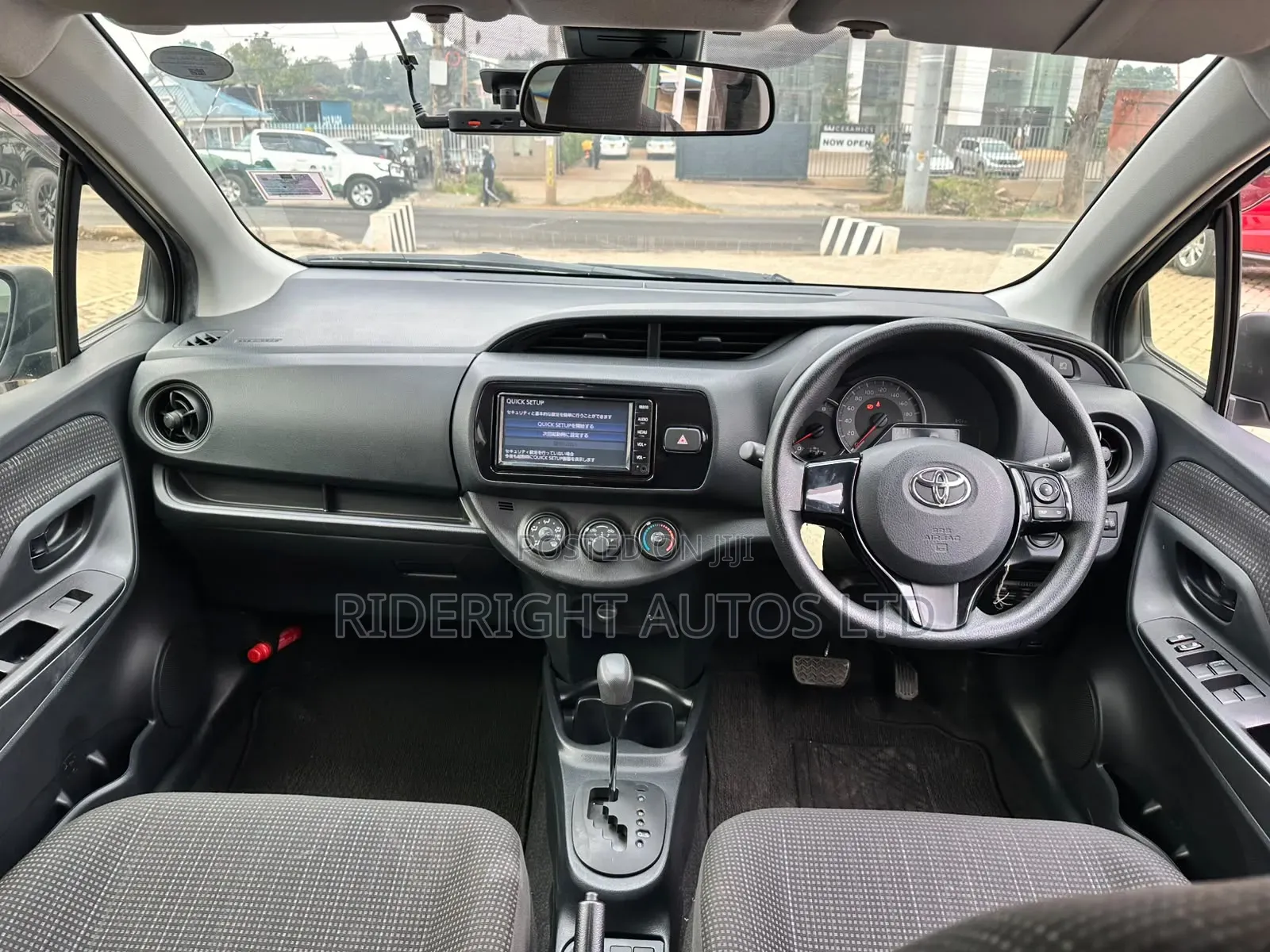 Toyota Vitz 2019 Silver