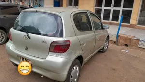 Toyota Vitz 2004 Beige