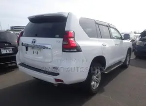Toyota Land Cruiser 2019 Off white