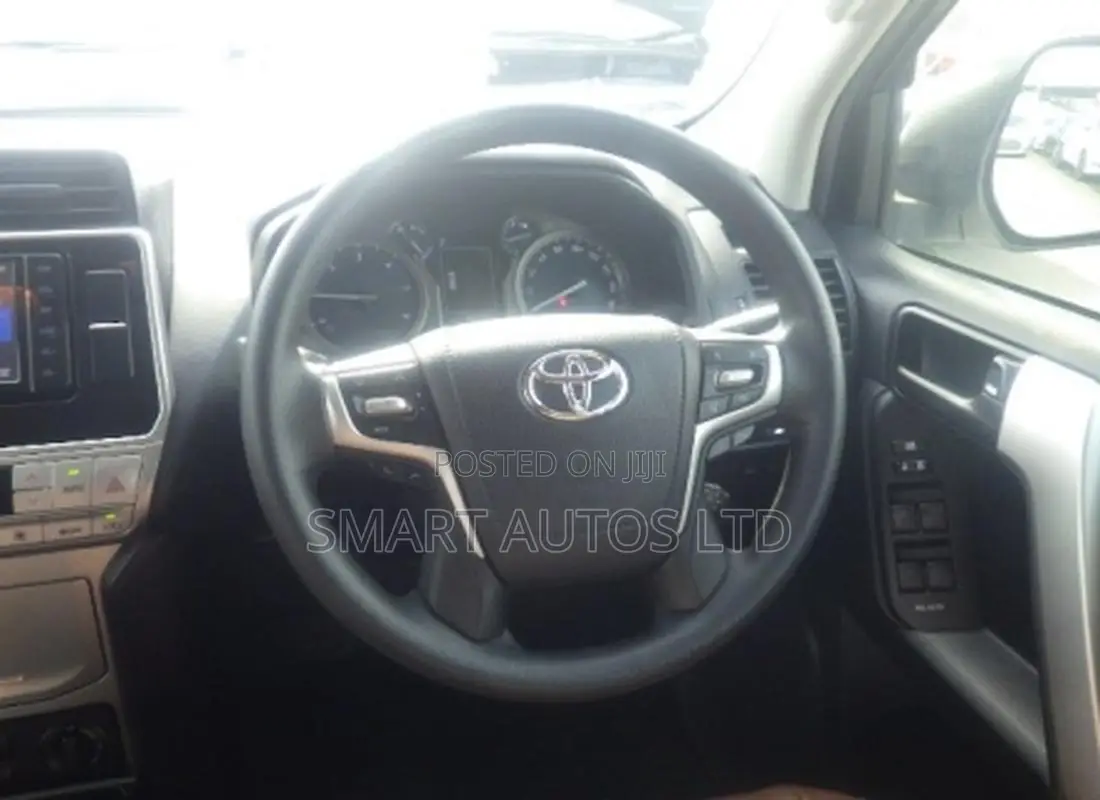 Toyota Land Cruiser 2019 Off white