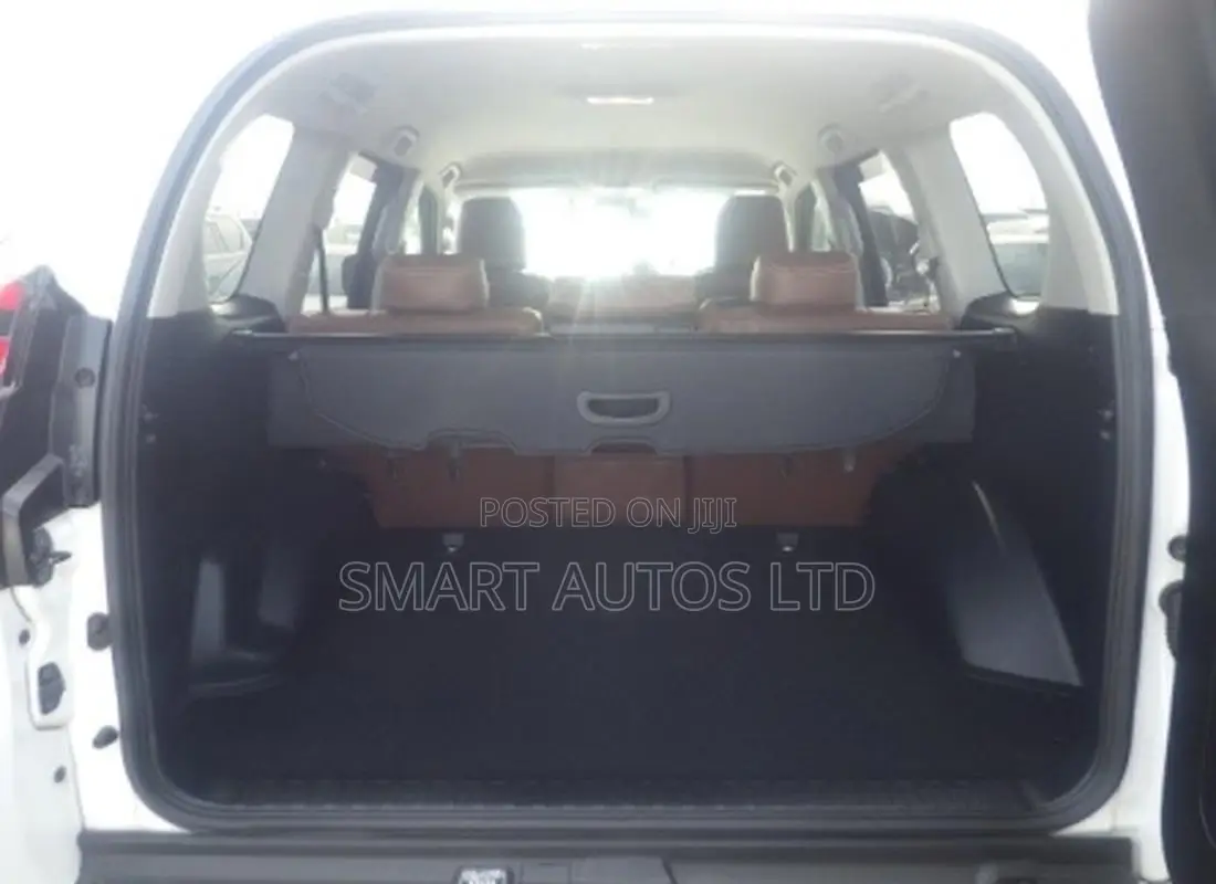 Toyota Land Cruiser 2019 Off white