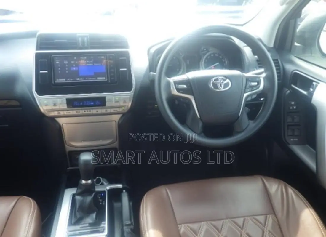 Toyota Land Cruiser 2019 Off white