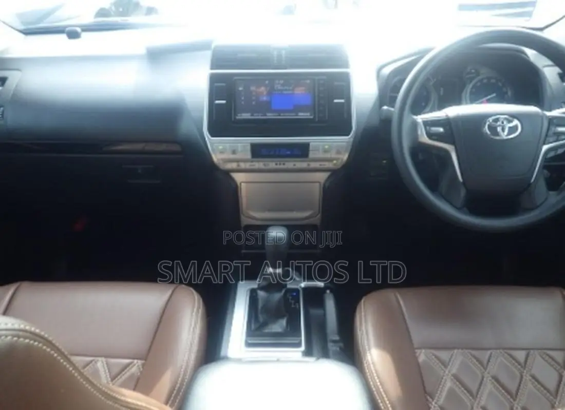 Toyota Land Cruiser 2019 Off white