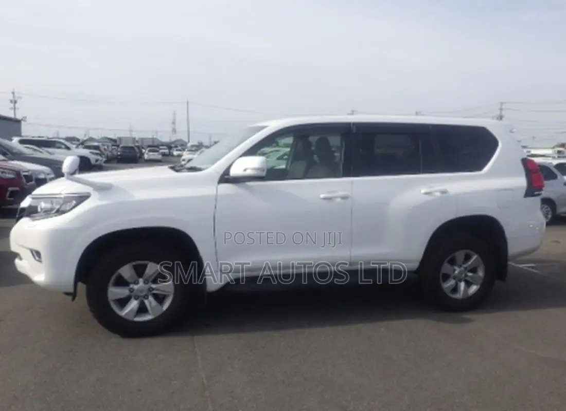 Toyota Land Cruiser 2019 Off white