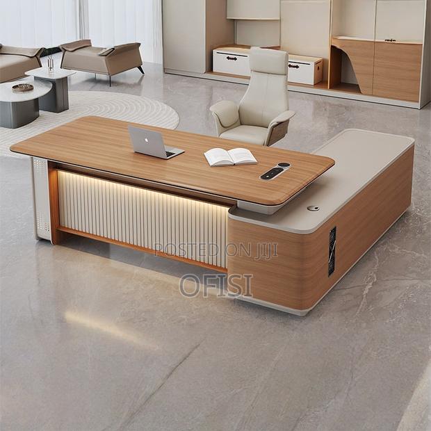 2.2 Meters Executive Desk - thumbnail 2