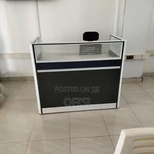 1-Way Office Workstation