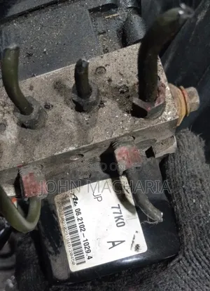 [77k0] Abs Pump for Suzuki Escudo