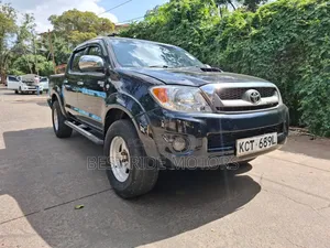 Toyota Hilux 2011 Black