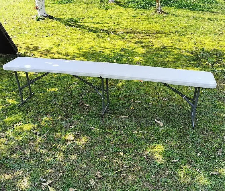 Outdoor Bench: Plastic Panel Outdoor Bench With Carrying Handle