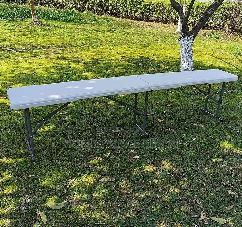 Outdoor Bench: Plastic Panel Outdoor Bench With Carrying Handle
