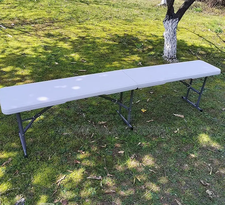 Outdoor Bench: Plastic Panel Outdoor Bench With Carrying Handle