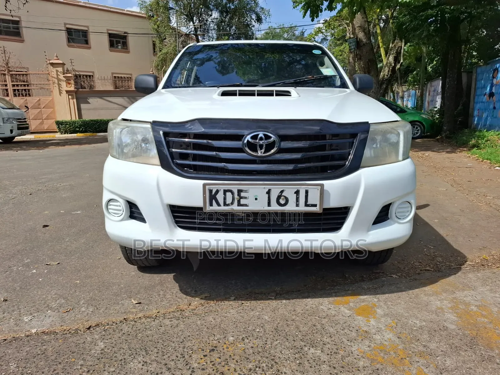 Toyota Hilux 2014 White