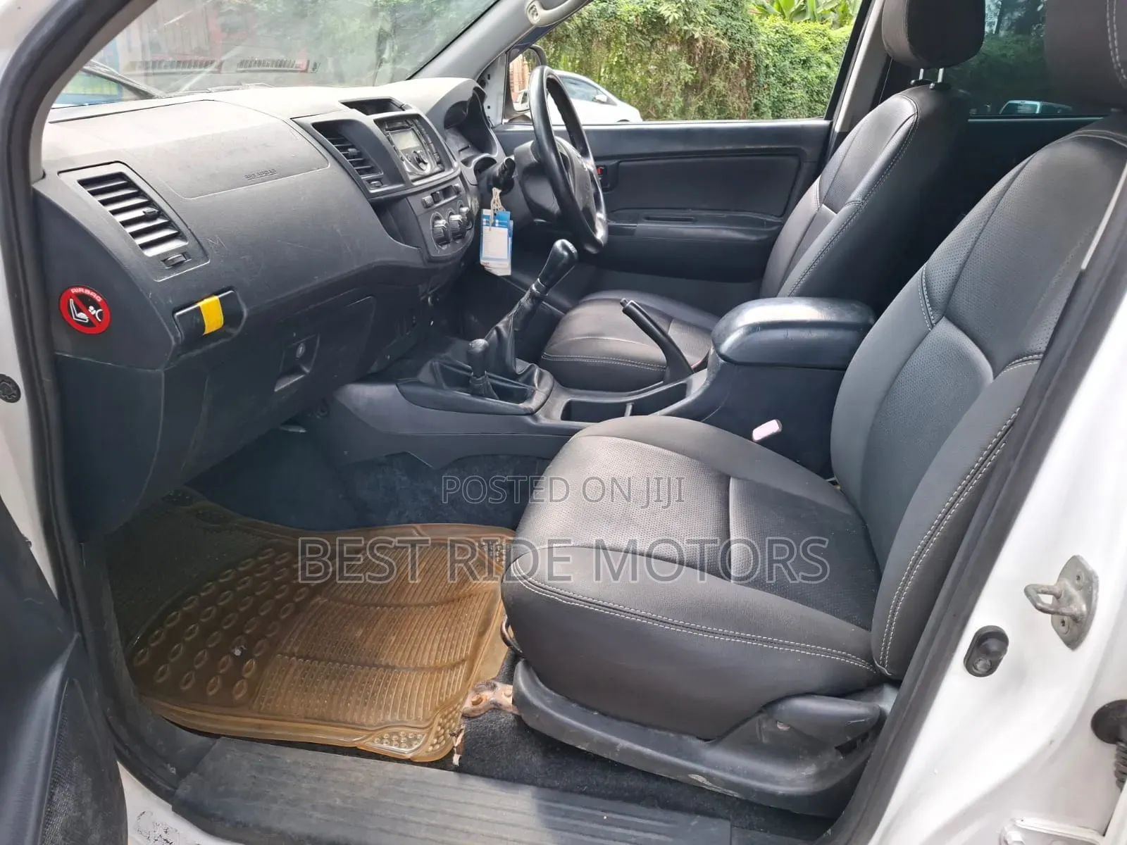 Toyota Hilux 2014 White