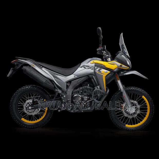 New Voge 300 Rally 2025 Yellow