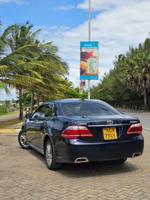 Toyota Crown 2013 Blue