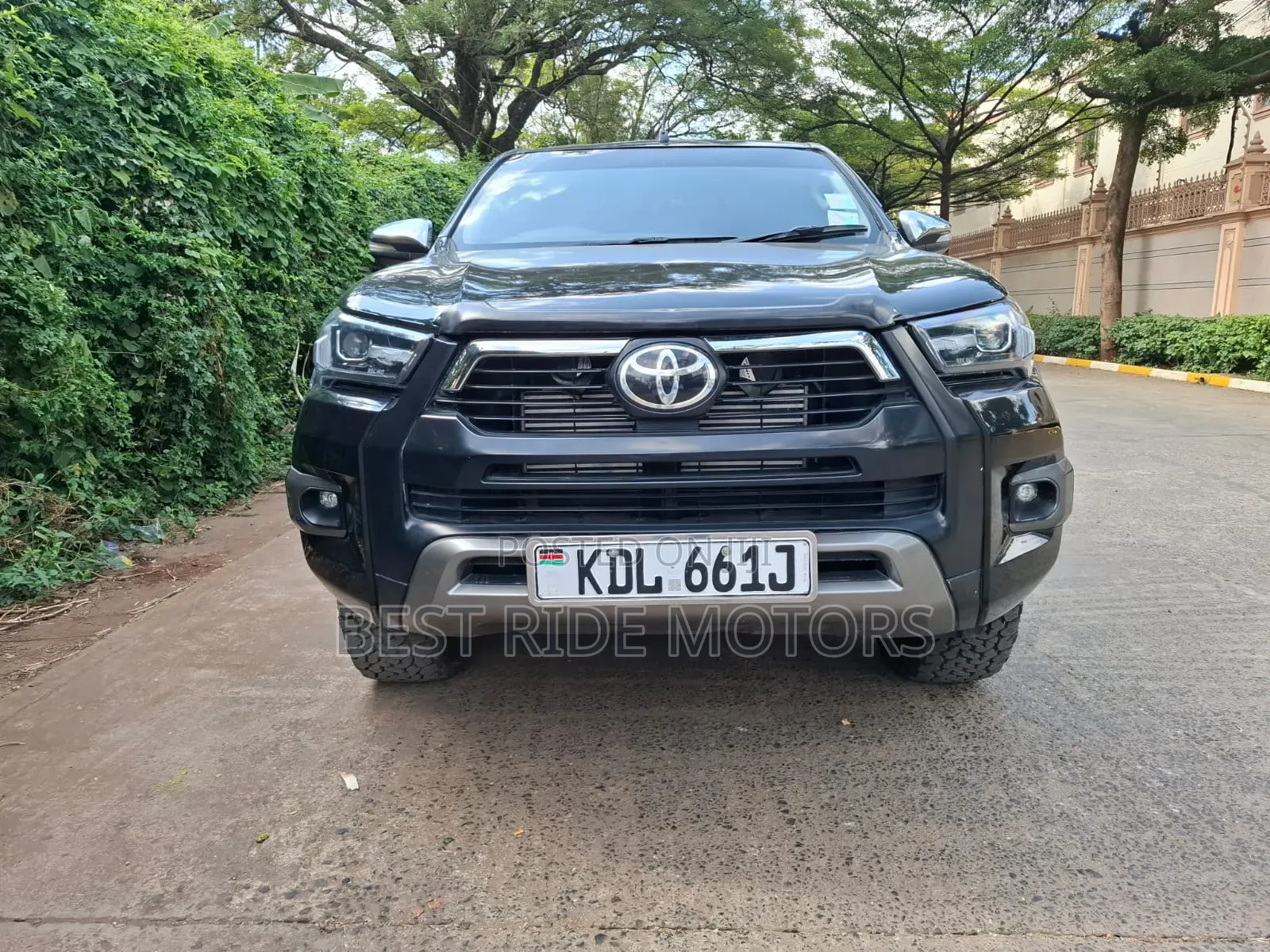 Toyota Hilux Revo Double Cab Deisel 2.4 AWD 2016 Black