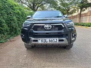 Toyota Hilux Revo Double Cab Deisel 2.4 AWD 2016 Black