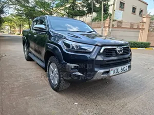 Toyota Hilux Revo Double Cab Deisel 2.4 AWD 2016 Black