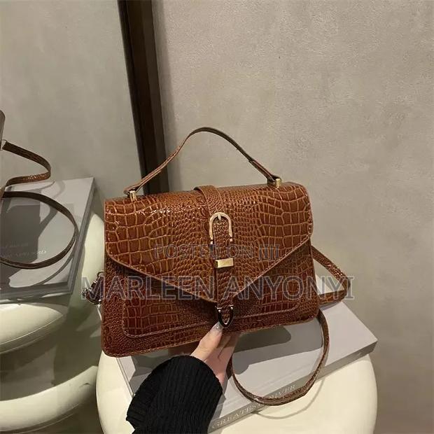 Loriva Bags Whatsapp - thumbnail 3