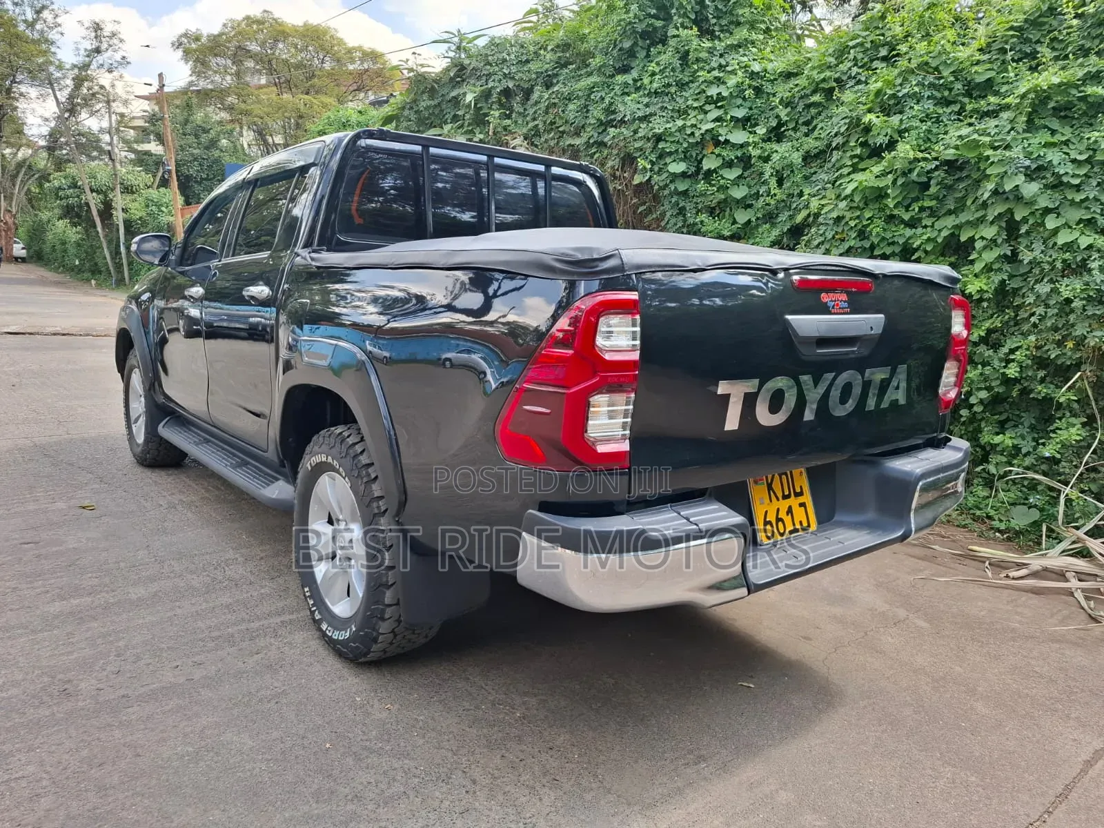 Toyota Hilux Revo Double Cab Deisel 2.4 AWD 2016 Black