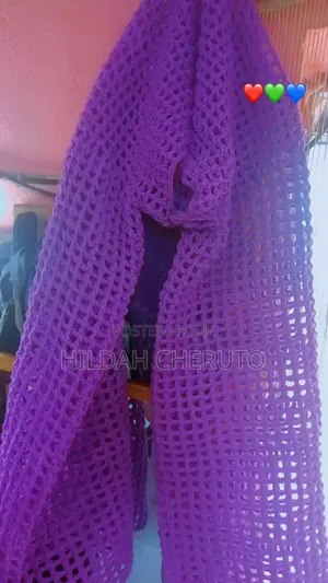 Ladies Crotchet Shrag