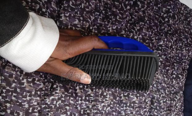 Hair Removal Brush For Livestock