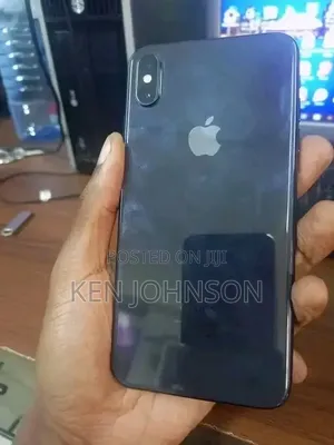 Apple iPhone X 64 GB Black