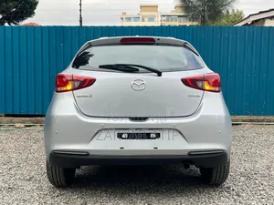Mazda 2 2020 Silver