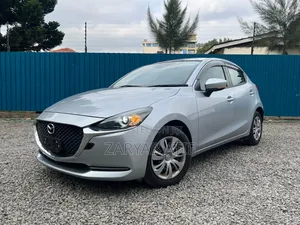 Mazda 2 2020 Silver