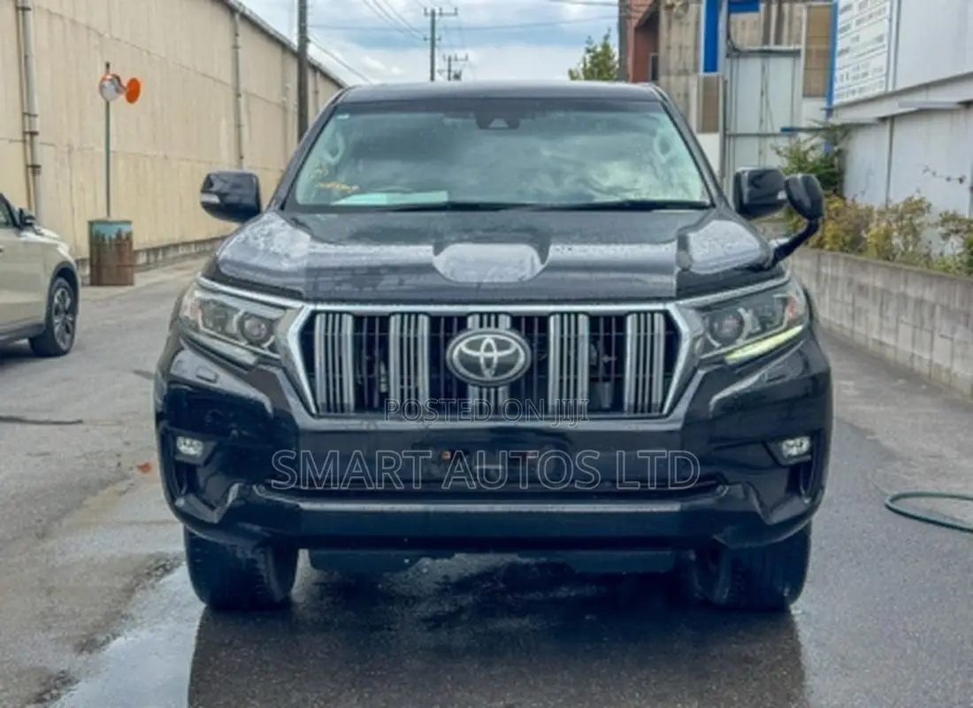Toyota Land Cruiser Prado 2.8 2019 Matt Black